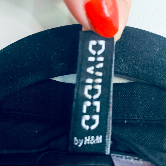 H&M Divided Women's Black Blazer Suit Jacket Size 10 - Picture 9 of 9